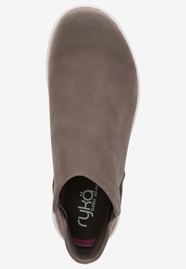 Shea Bootie , , alternate image number null