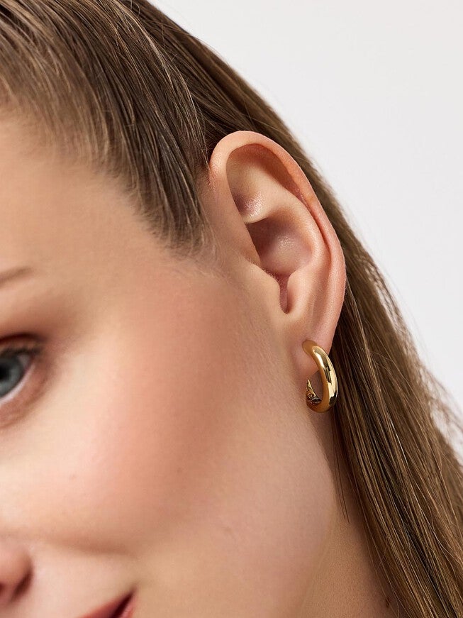 Giulia Medium Gold Hoop Earrings, GOLD, alternate image number 2