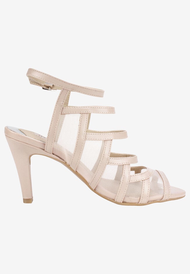 Robby Sandal , , alternate image number null