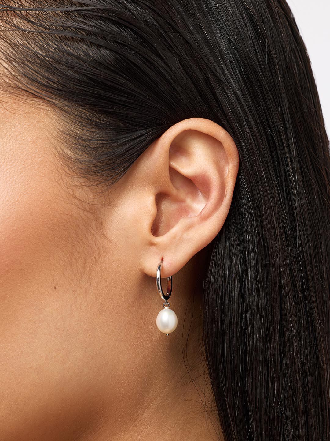 Medium Frida Pearl Hoops, SILVER, alternate image number 2