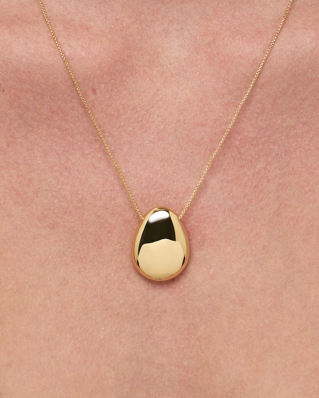 Pebble Gold Large Pendant, GOLD, alternate image number 2