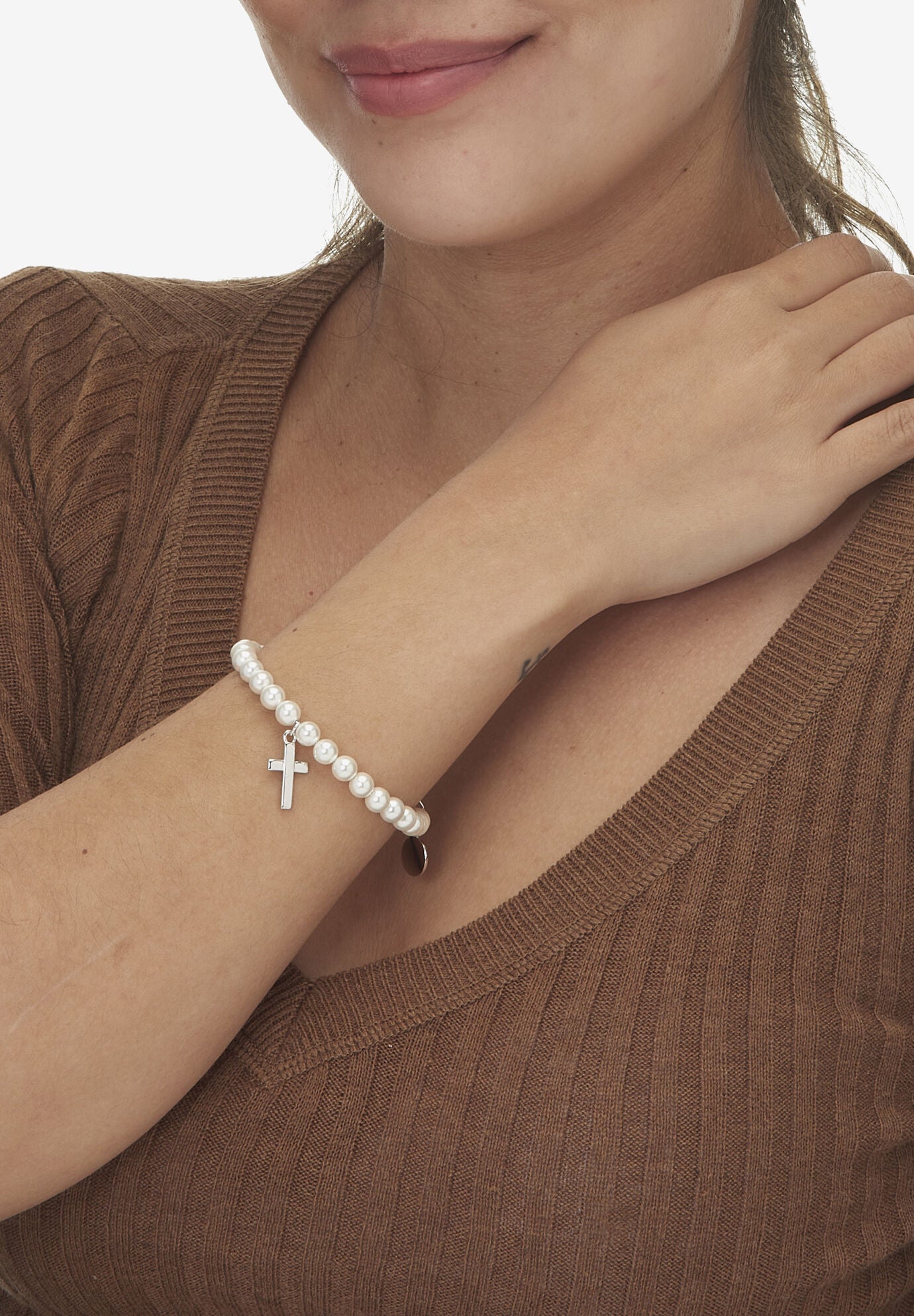 Genuine Cultured Freshwater Pearl Silvertone Cross Charm Bangle, 7.5 Inches, , alternate image number 2