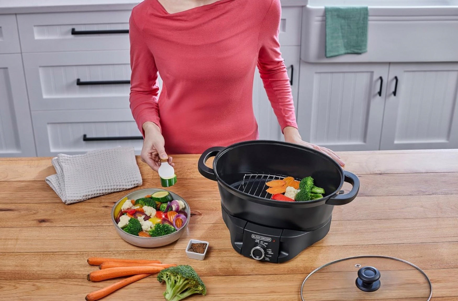 Black & Decker 7QT Multicooker Heat and Eat Technology image number 6