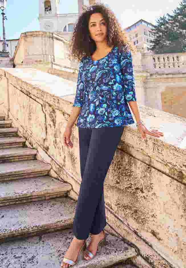 Stretch Cotton Scoop Neck Tee image number 4