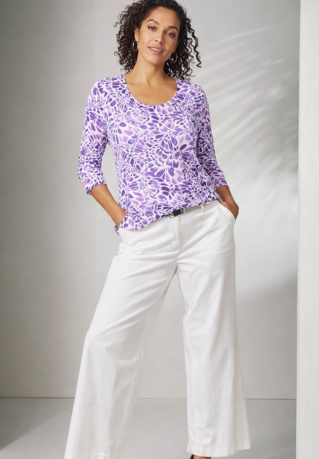 Stretch Cotton Scoop Neck Tee image number 1