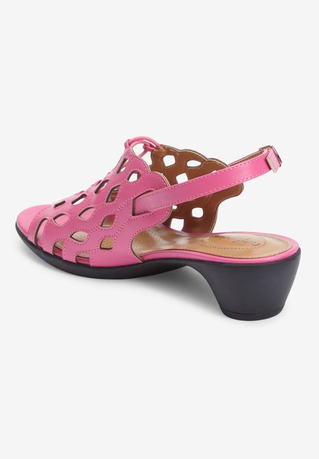 The Brooks Shootie image number 1