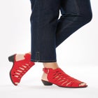 The Kadie Shootie image number null