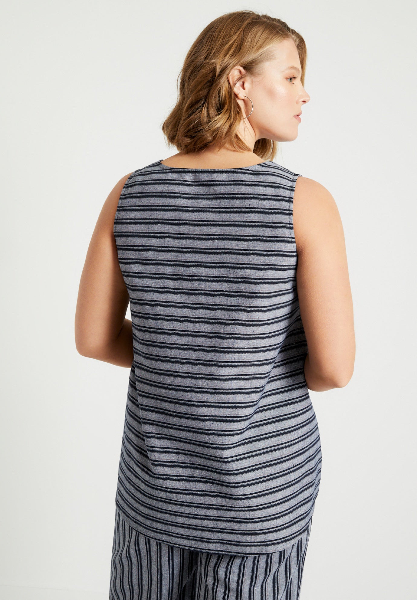 High-Low Linen-Blend Tank Top image number 1