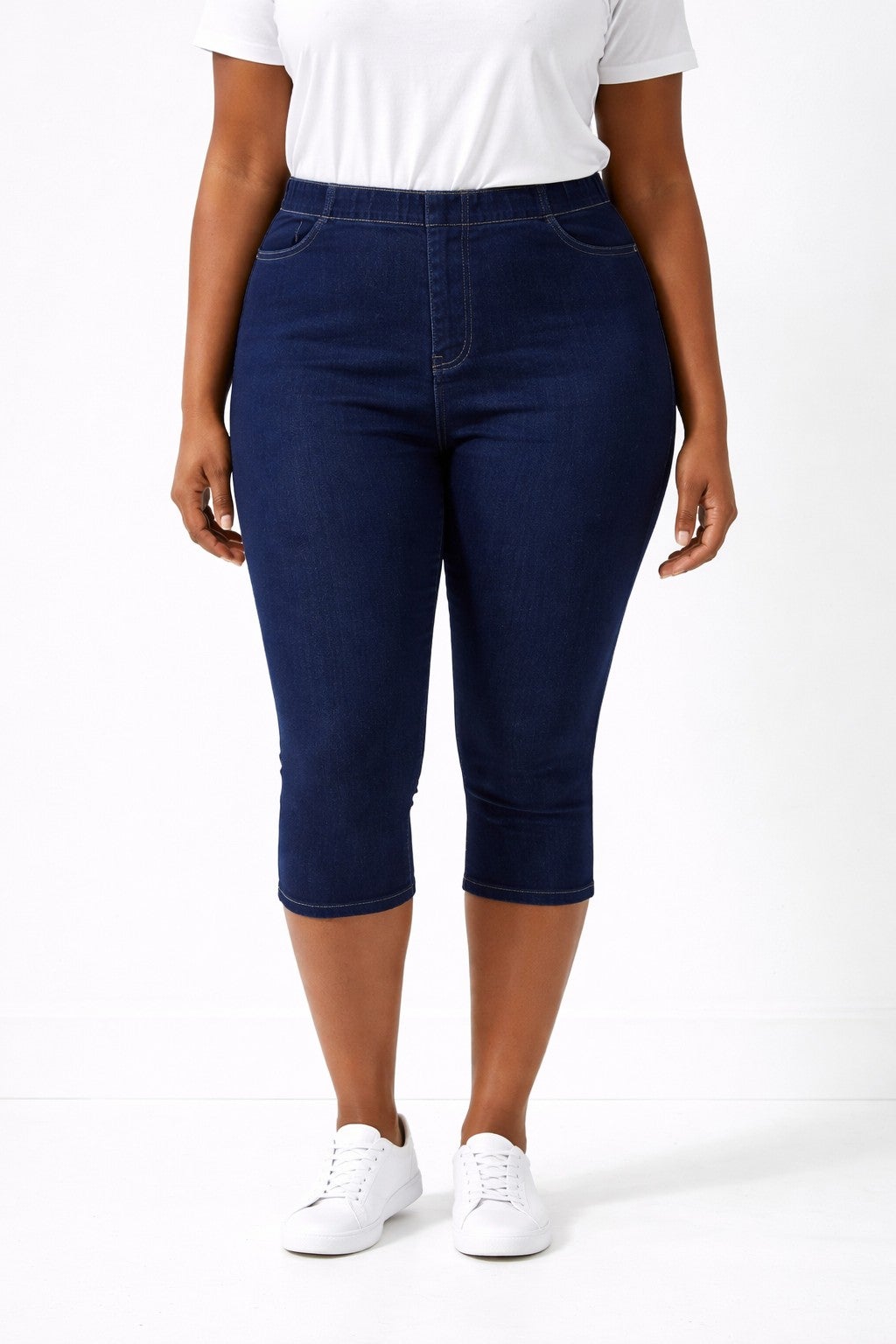 Mid-Rise Stretch Capri Jegging image number 0