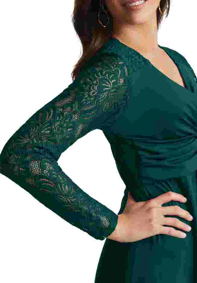 Lace Sweetheart Dress image number 3