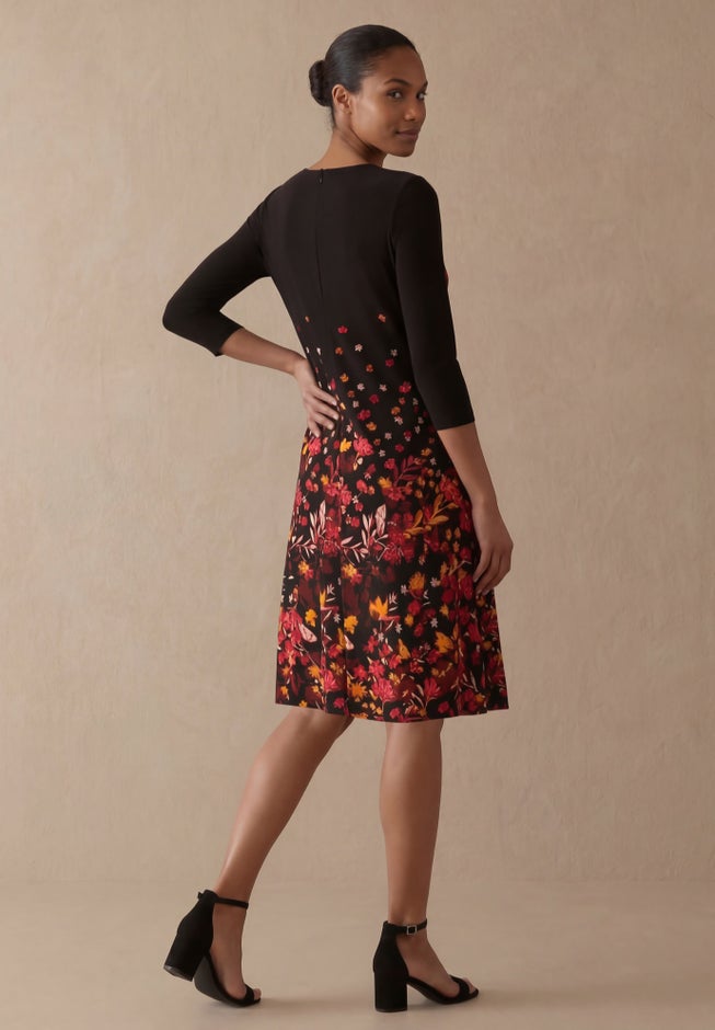 Stretch Knit Three-Quarter Sleeve T-shirt Dress image number 2