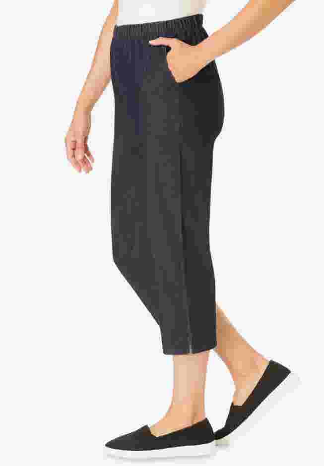 Womens Plus-Size Fineline Stretch Denim Pull-On Capri Jeans image number 2