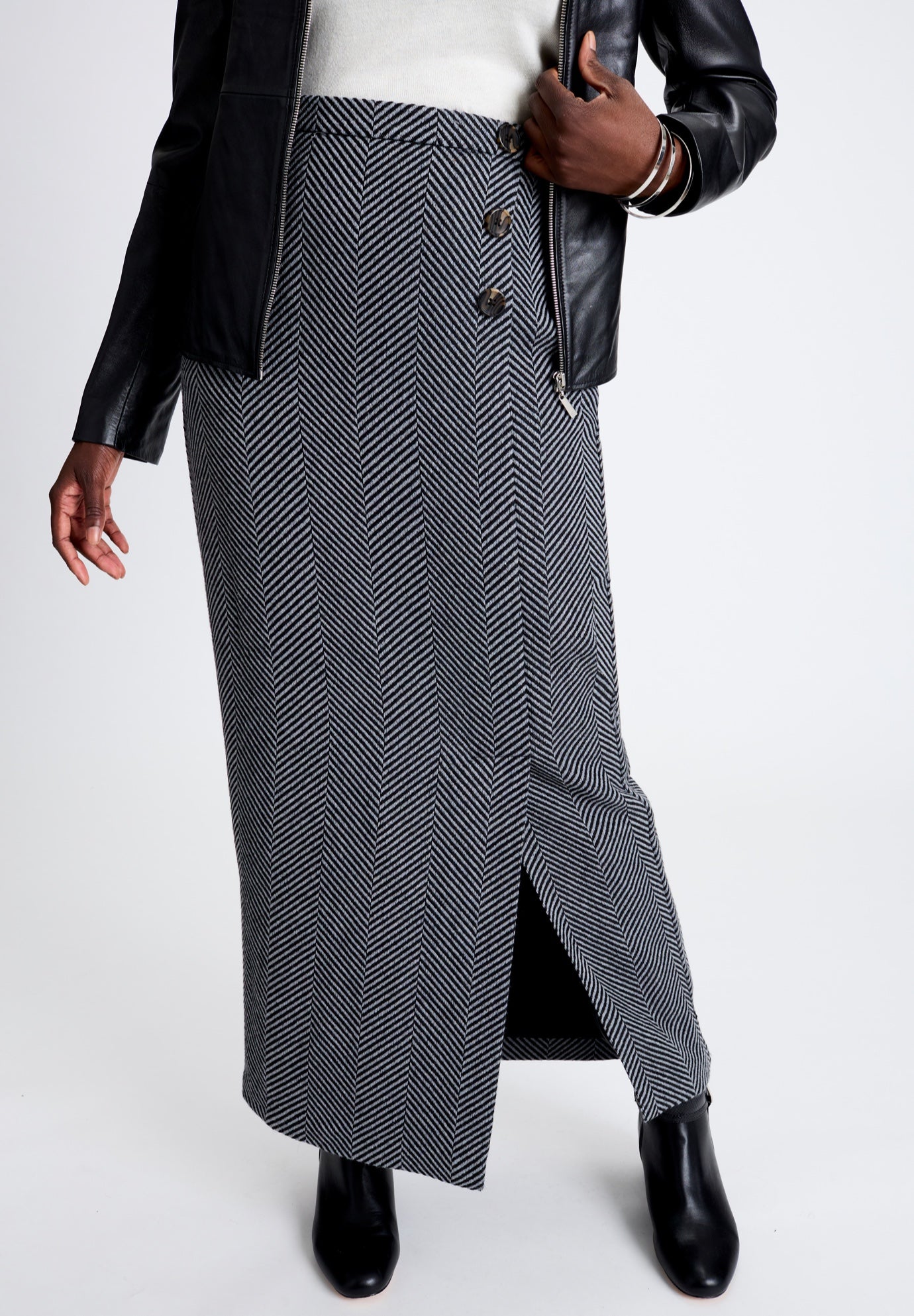 Side-Button Wool Skirt image number 1