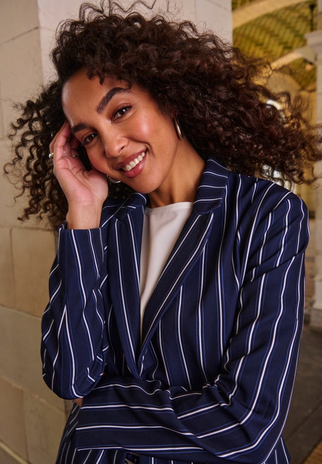 Bi-Stretch Shaped Blazer image number 1