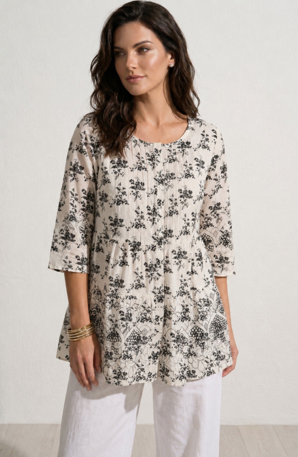 Tiered Floral 3/4 Sleeve Tunic image number 0