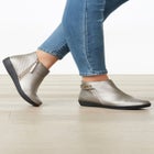 The Brinny Orthotic Shootie image number null