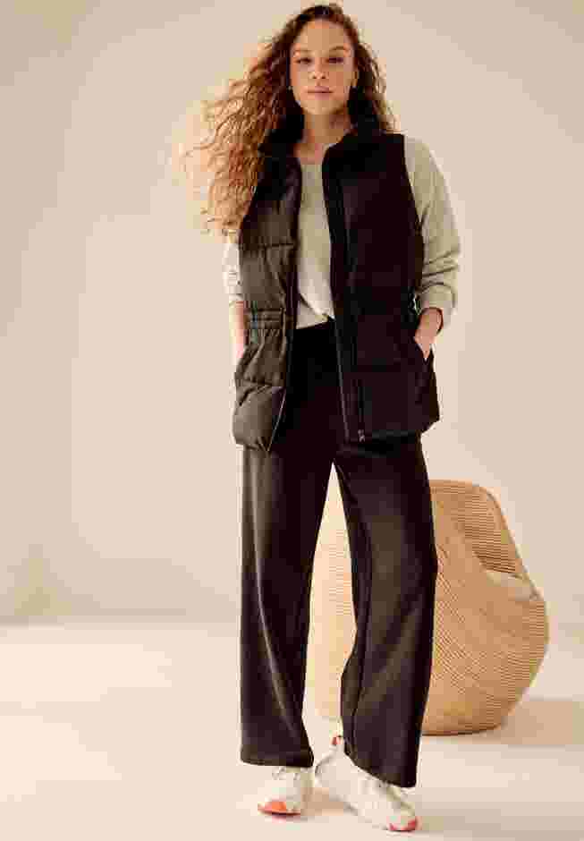 Puffer Vest with Elastic Waist image number 2
