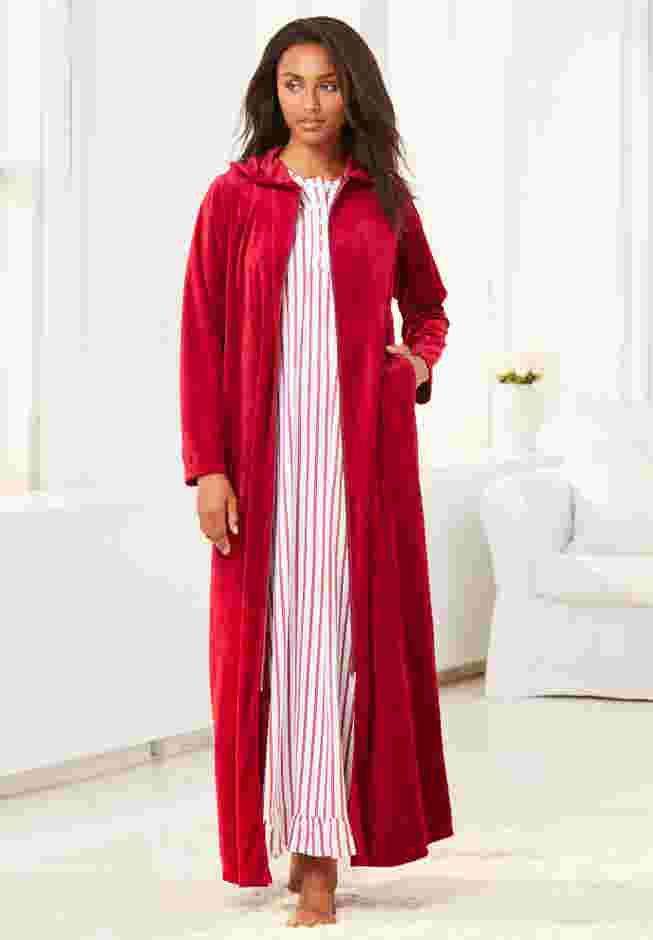 Dreams & Co® Hooded Velour Robe image number 5