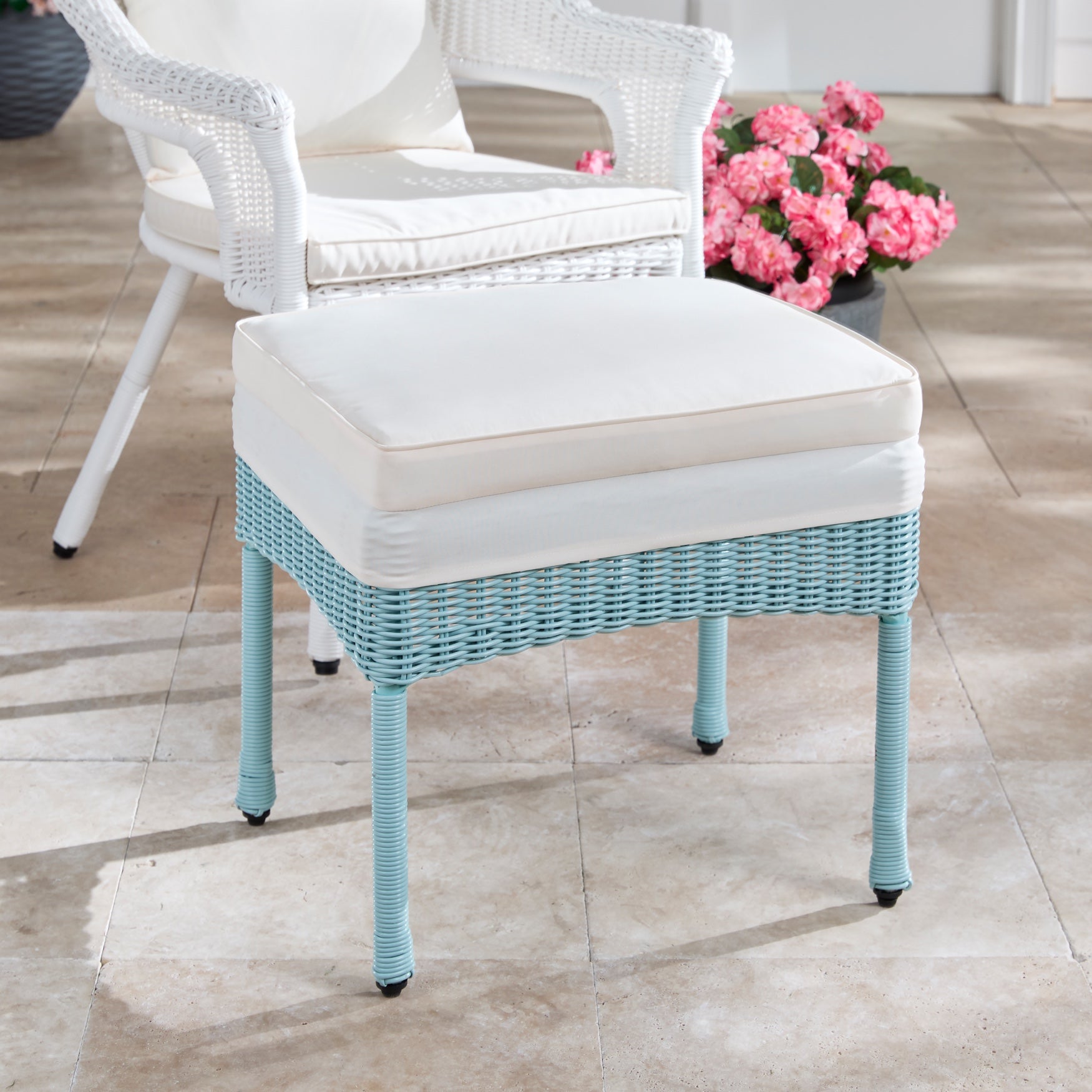 Roma All-Weather Resin Wicker Ottoman image number 0