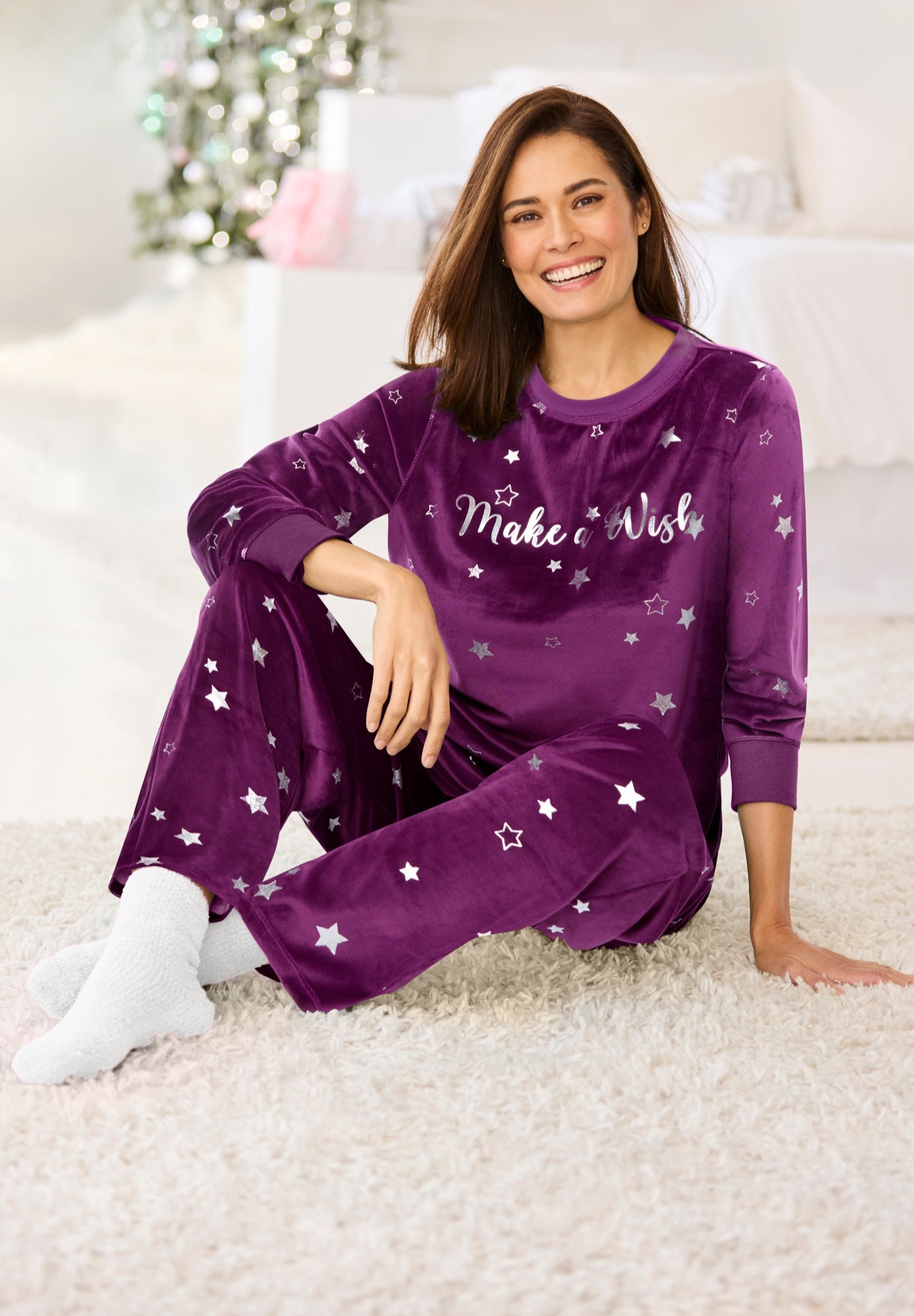 Dreams & Co. &reg; Velour Pajama with FREE Fuzzy Socks image number 6
