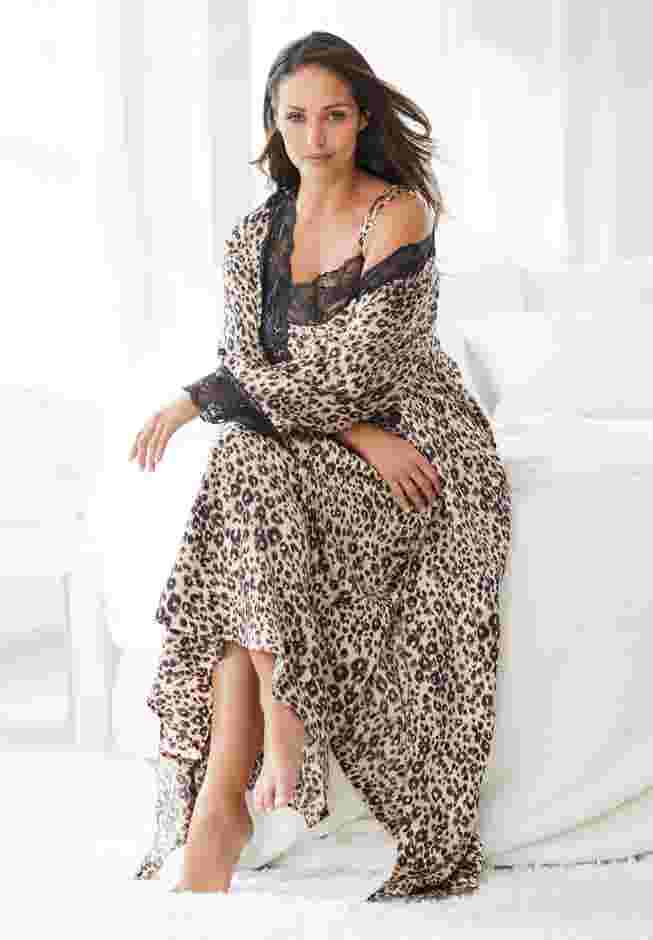 The Luxe Satin Long Peignoir Set image number 6
