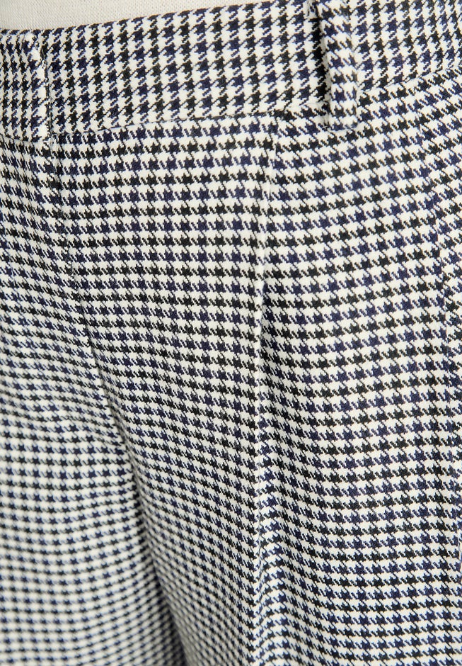 Wide Leg Pleated Trouser image number 3
