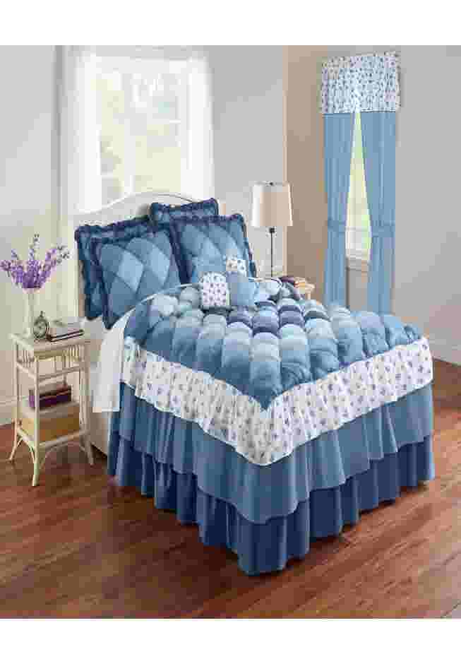 Alexis Bedspread image number 0