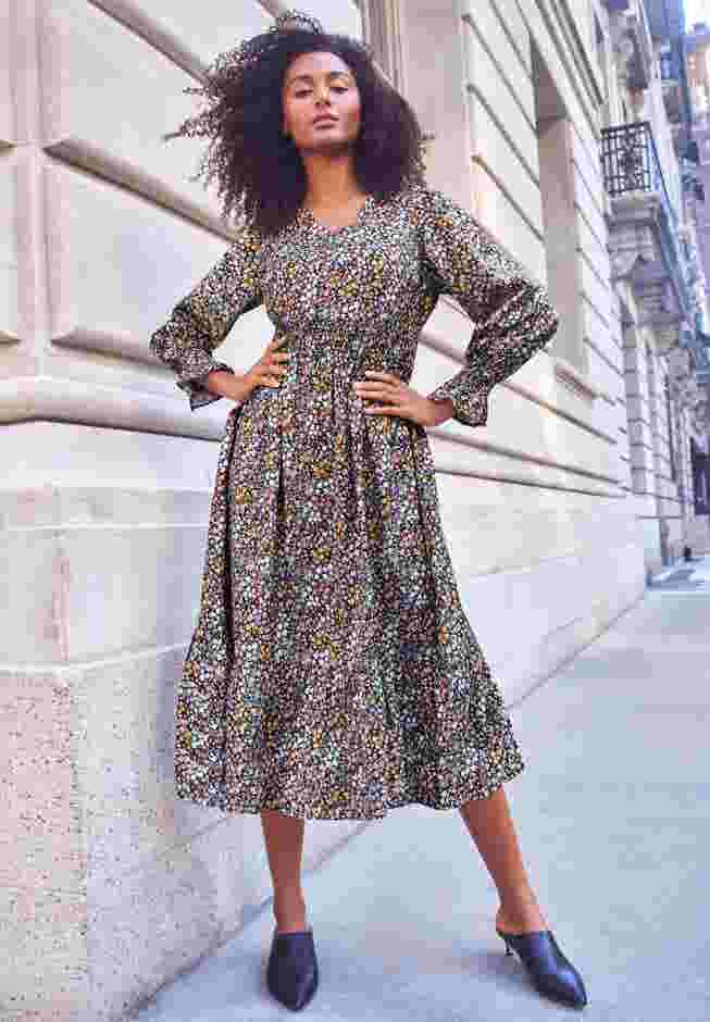 Smocked Waist Midi Dress image number 4