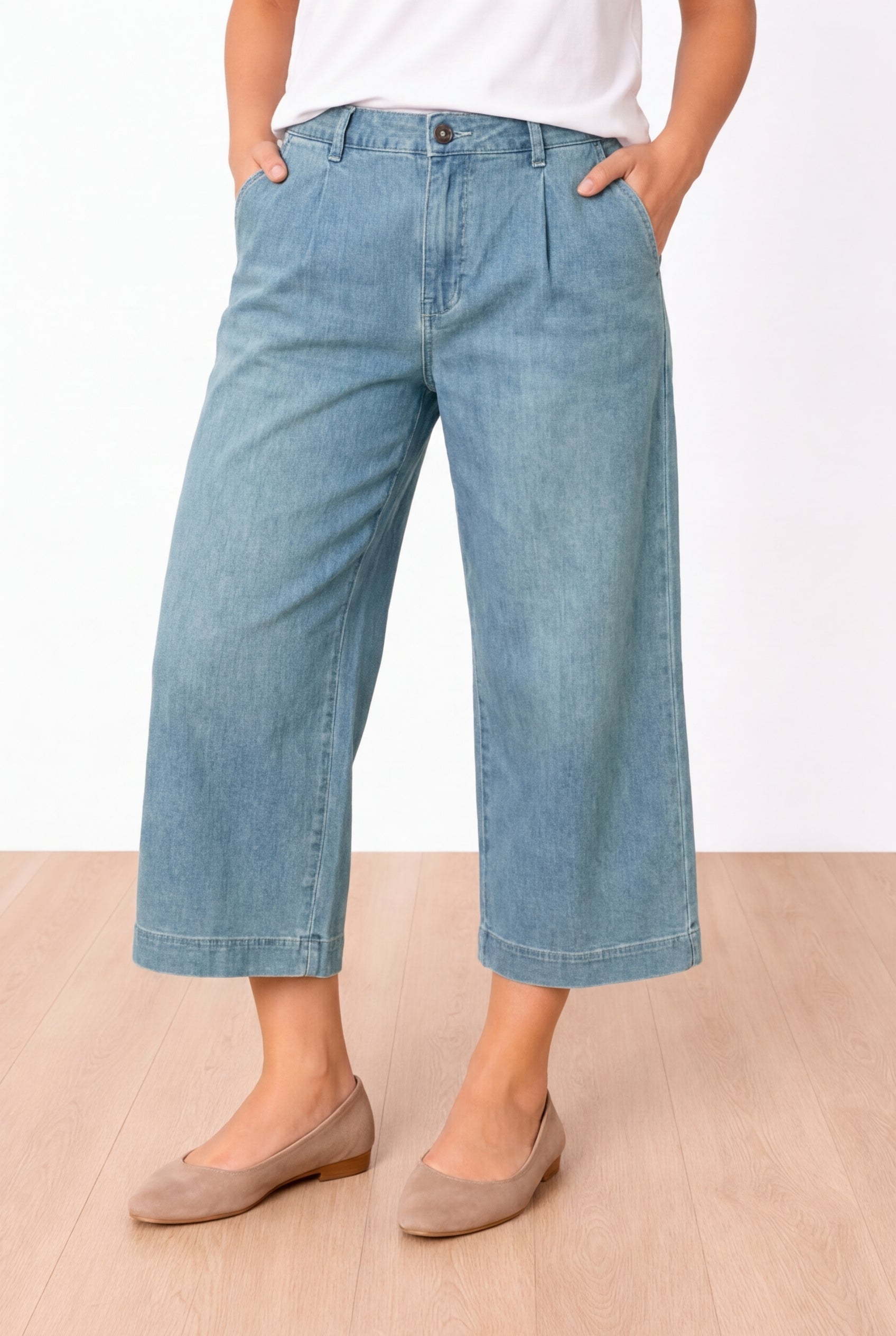 100% Cotton Mid-Rise Lightweight Denim Elastic Waist Wide-Leg Crop Trouser Jeans image number 0
