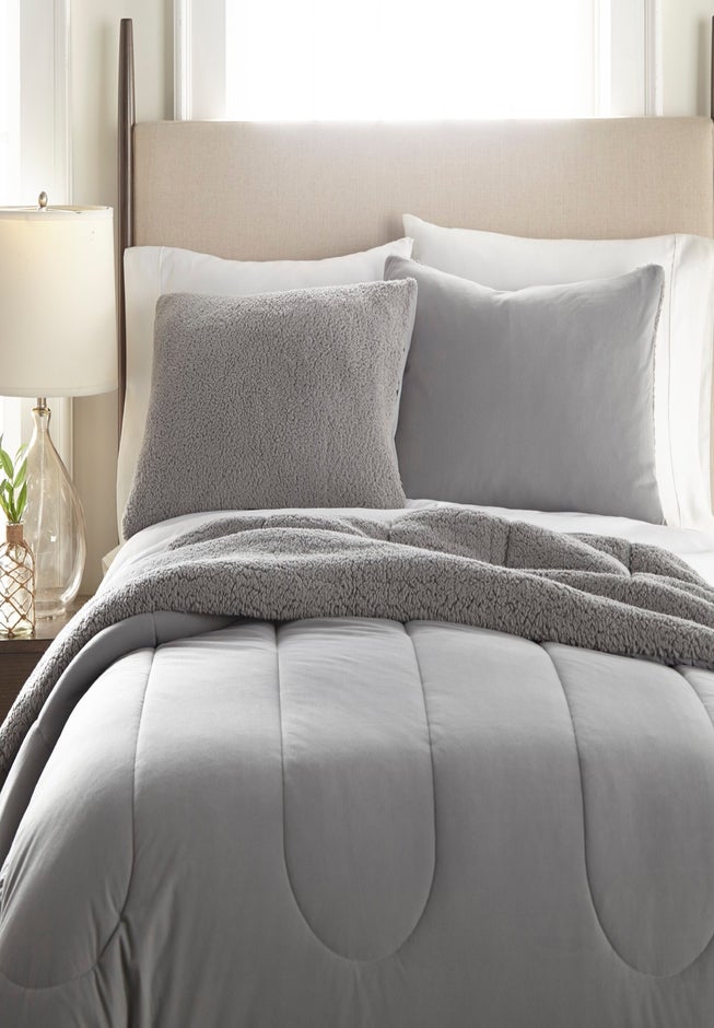 Reversible Micro Flannel® Sherpa 3-Pc. Comforter Set image number 1
