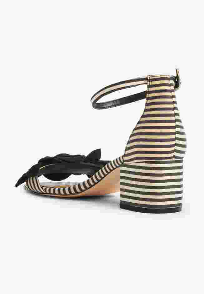 The Ona Sandal image number 1