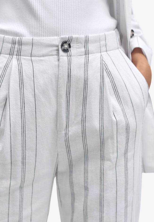 Straight Leg Cropped Linen-Blend Trousers image number 2