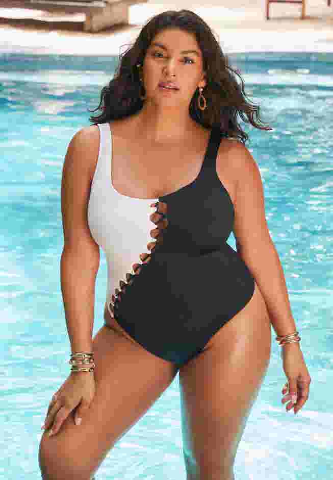 Square Neck Color Block Swimsuit image number 0