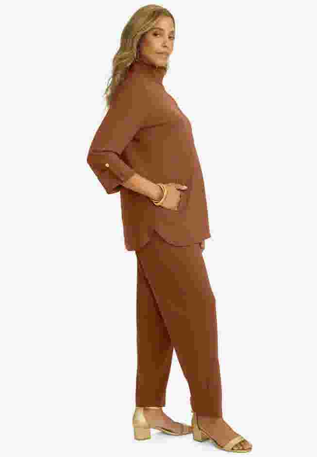 Knit Crepe Winged Collar Set image number 1