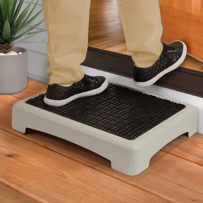 440 lbs. Weight Capacity Non-Slip Outdoor Step image number 0