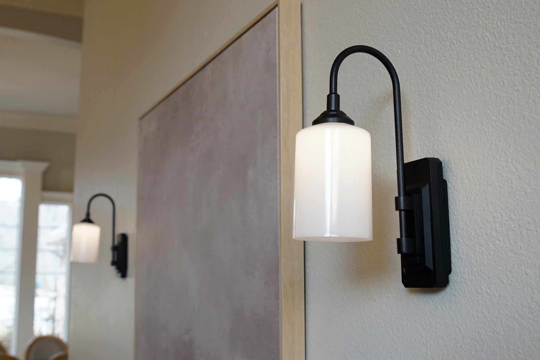 Smart Sconce™ Wireless Wall Light image number 0