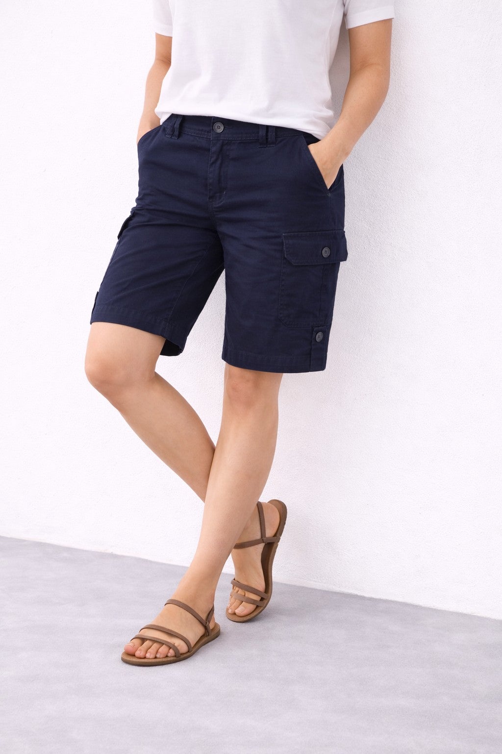 2 in 1 Mid-Rise Stretch Cotton Convertible Cargo Bermuda To Shorts image number 0