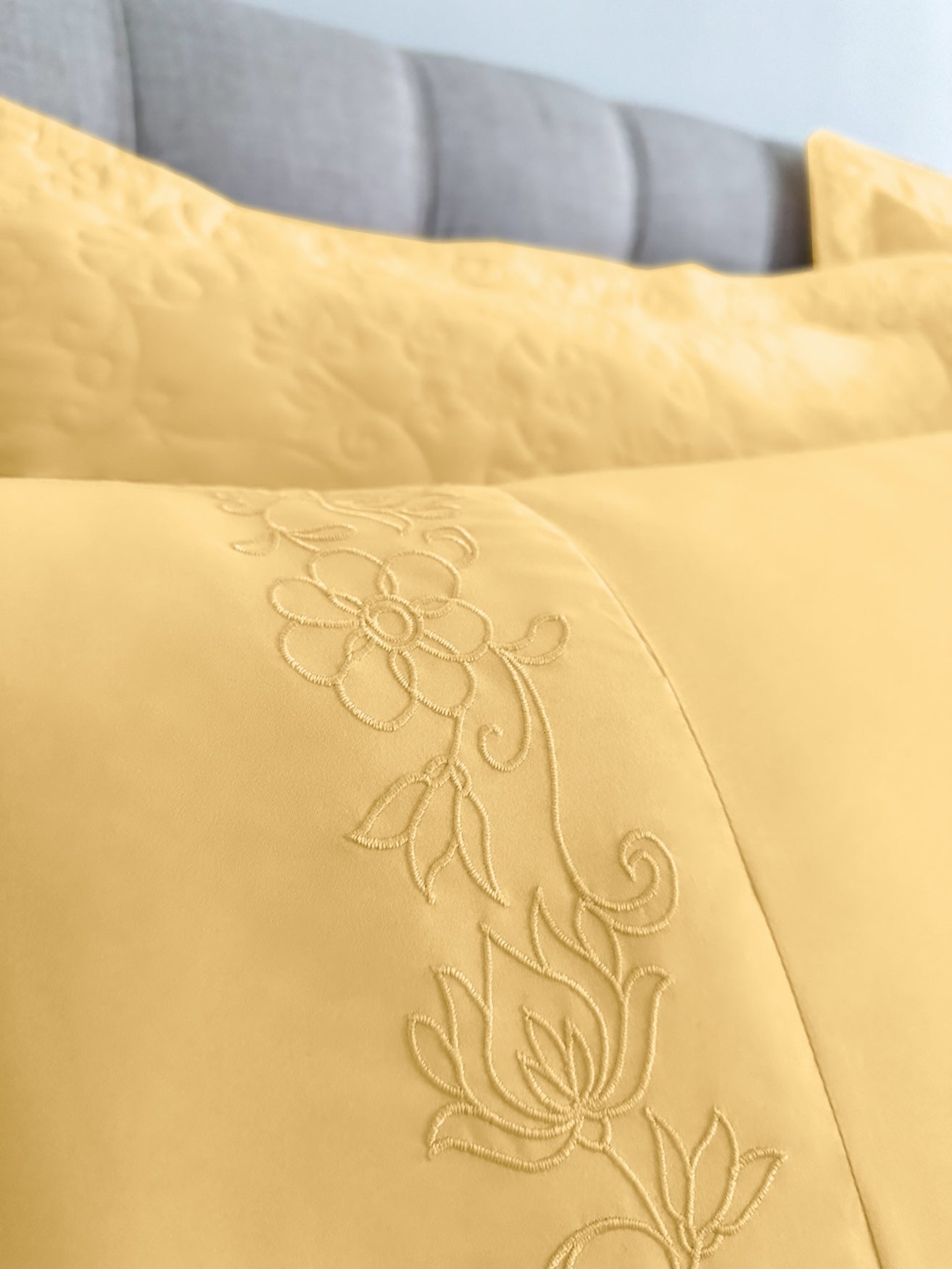 Anna Bedspread image number 3