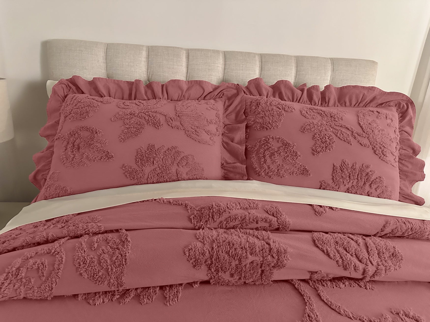 Garden Ruffle Bedspread Set image number 2