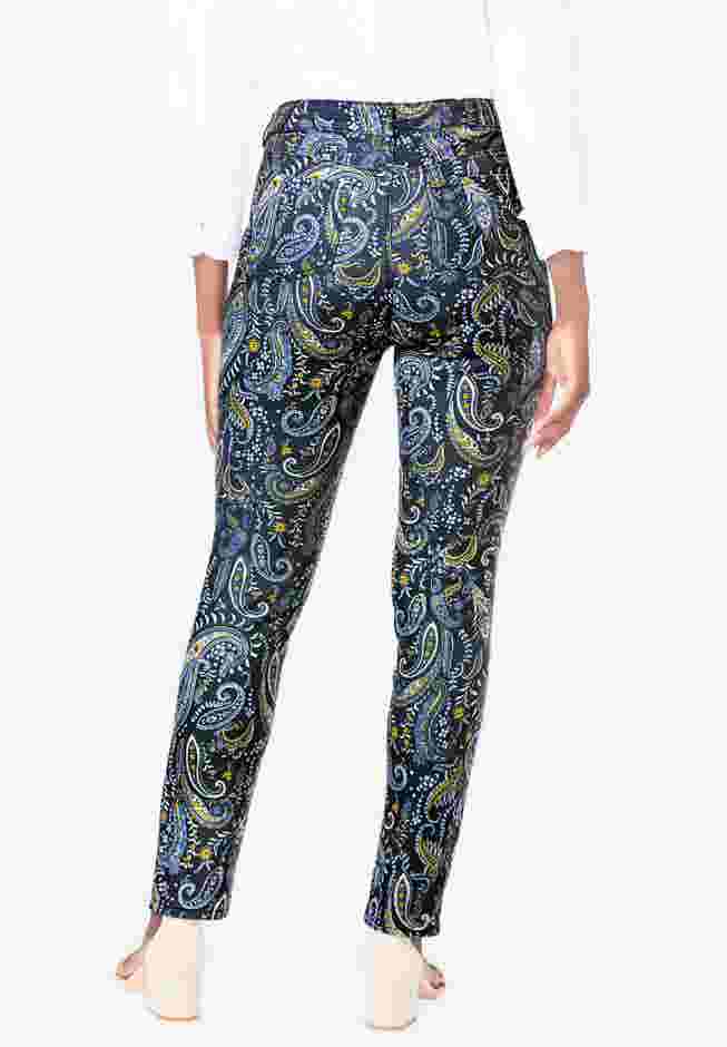 True Fit Stretch Denim Straight Leg Jean image number 1