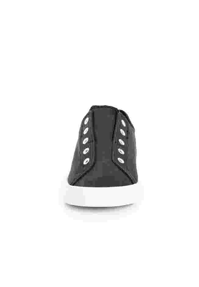 Laceless Sneaker image number 4