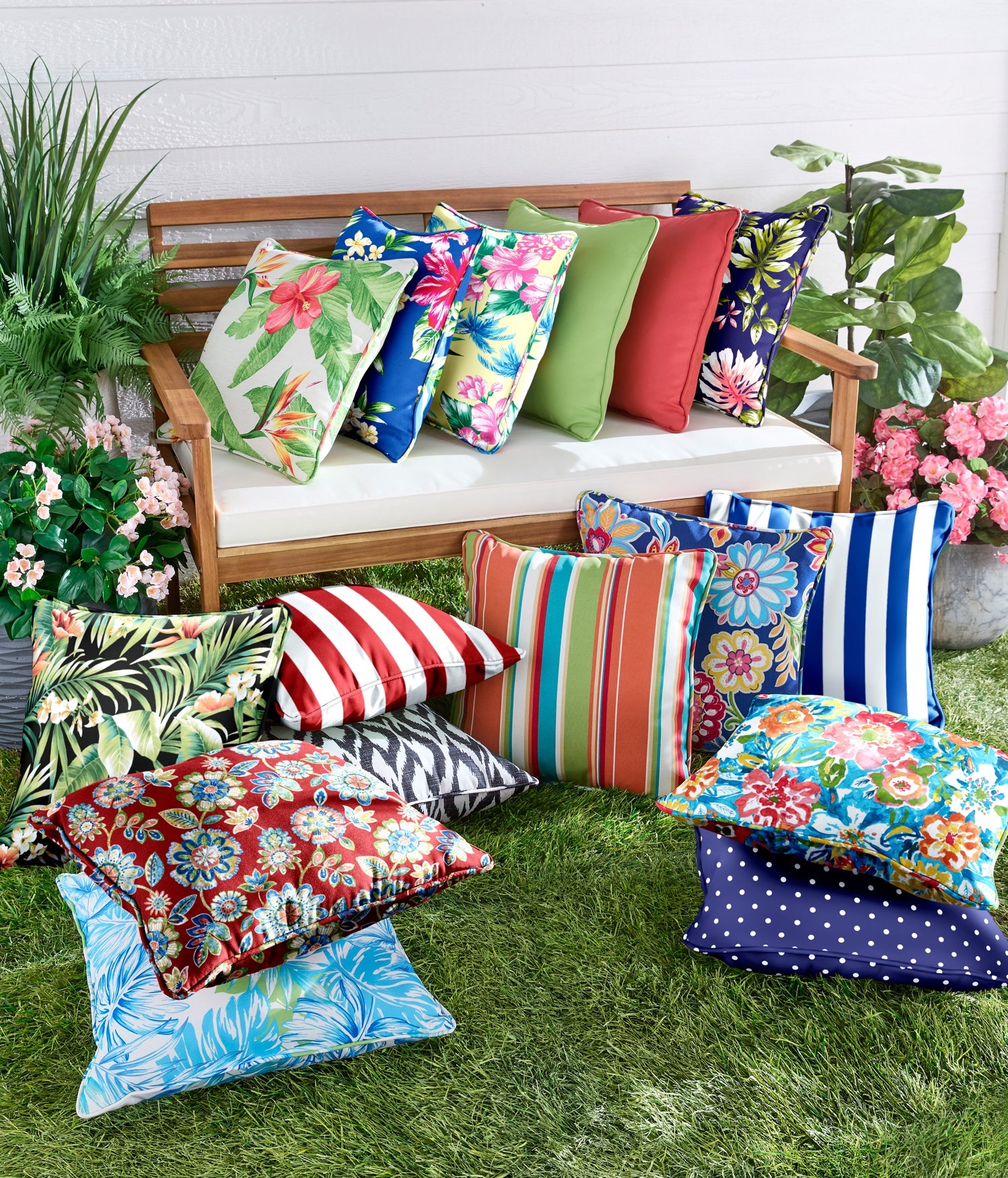 BH Outdoor Performance 16" Sq. Toss Pillow image number 2