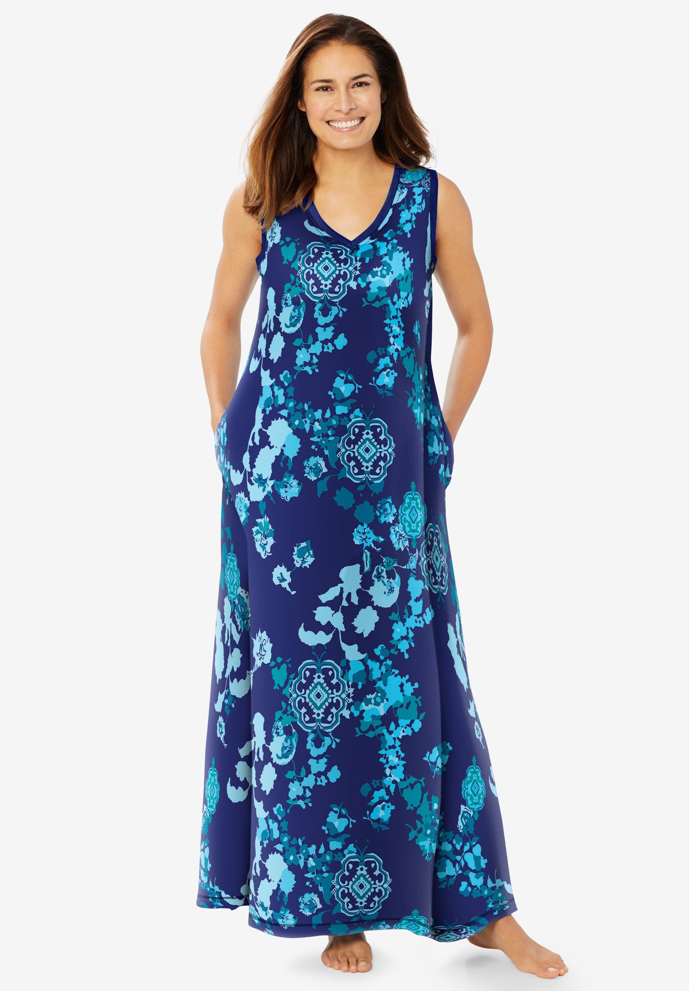 Trapeze V-Neck Lounger image number 0