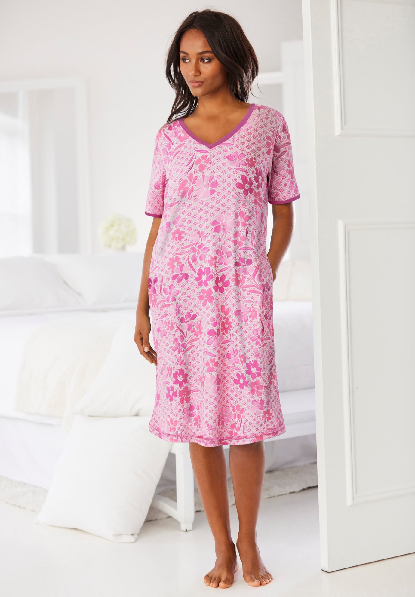 Short T-Shirt Lounger image number 3