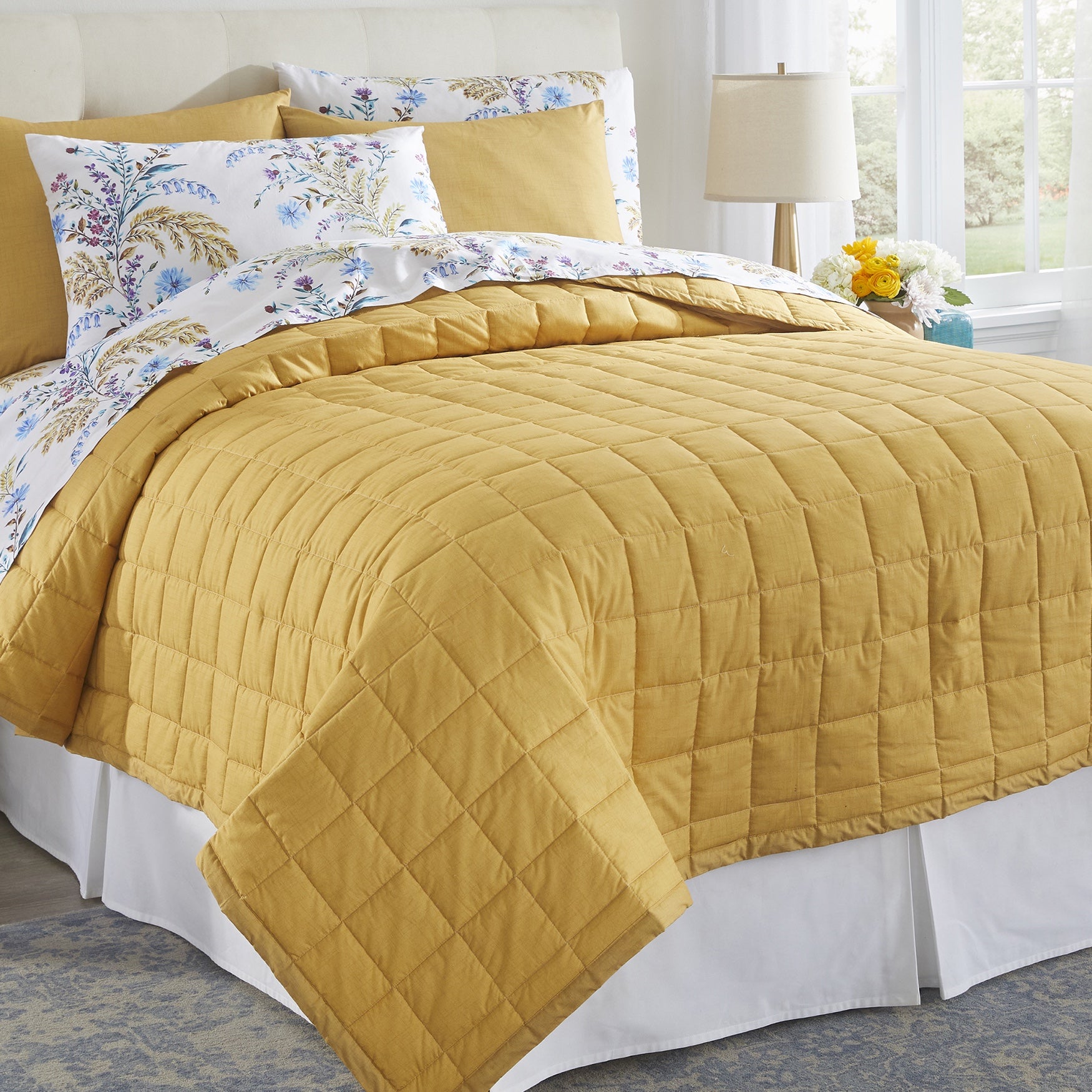 Box Stitch Quilt Set image number 0