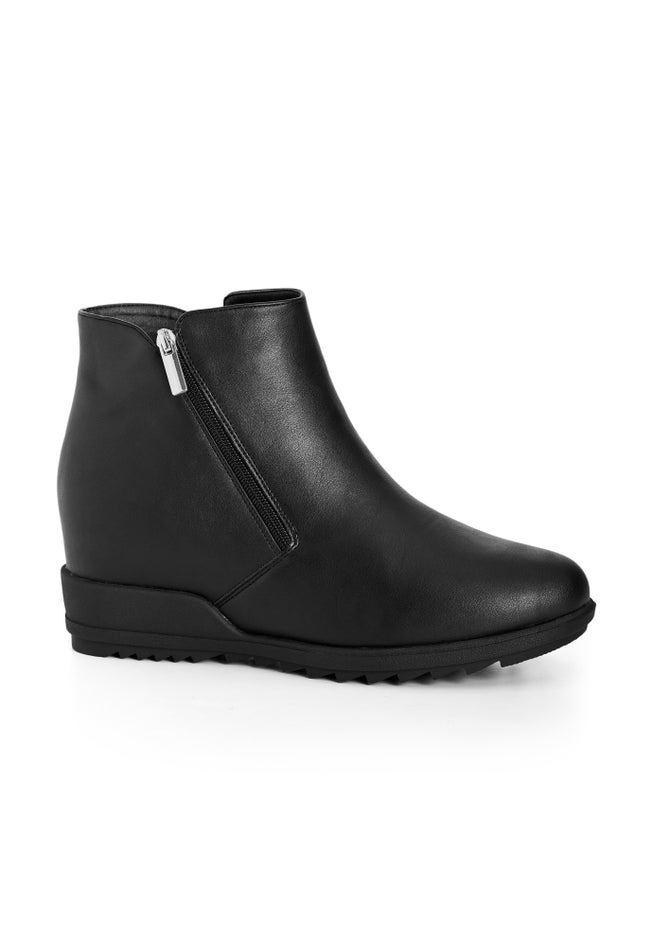 Farrah Wedge image number null