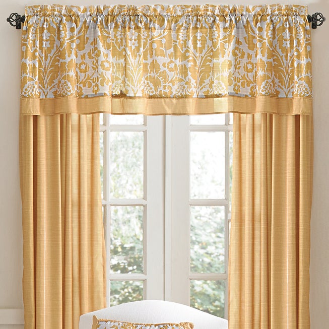 Maggie Valance image number 1