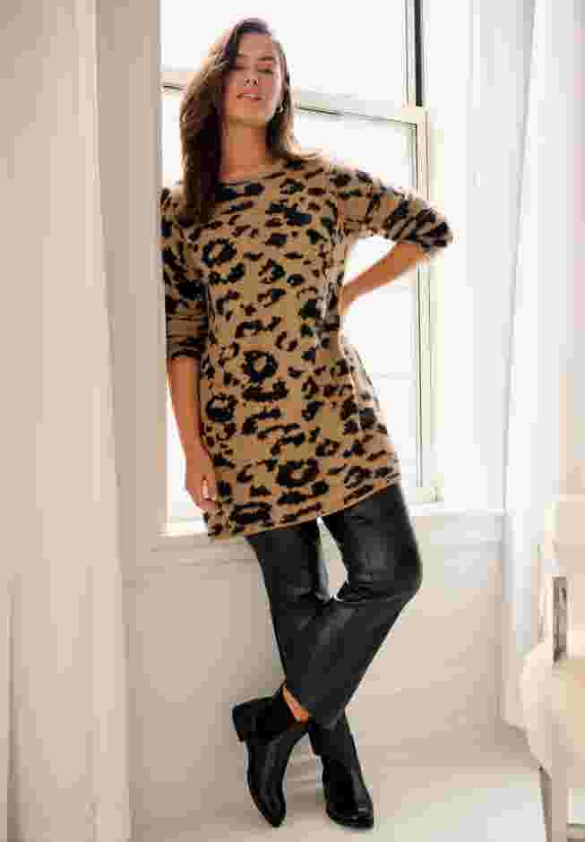 Animal Pattern Tunic Pullover image number 0