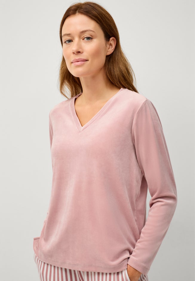 2 Piece Velour Lounge Set image number 2