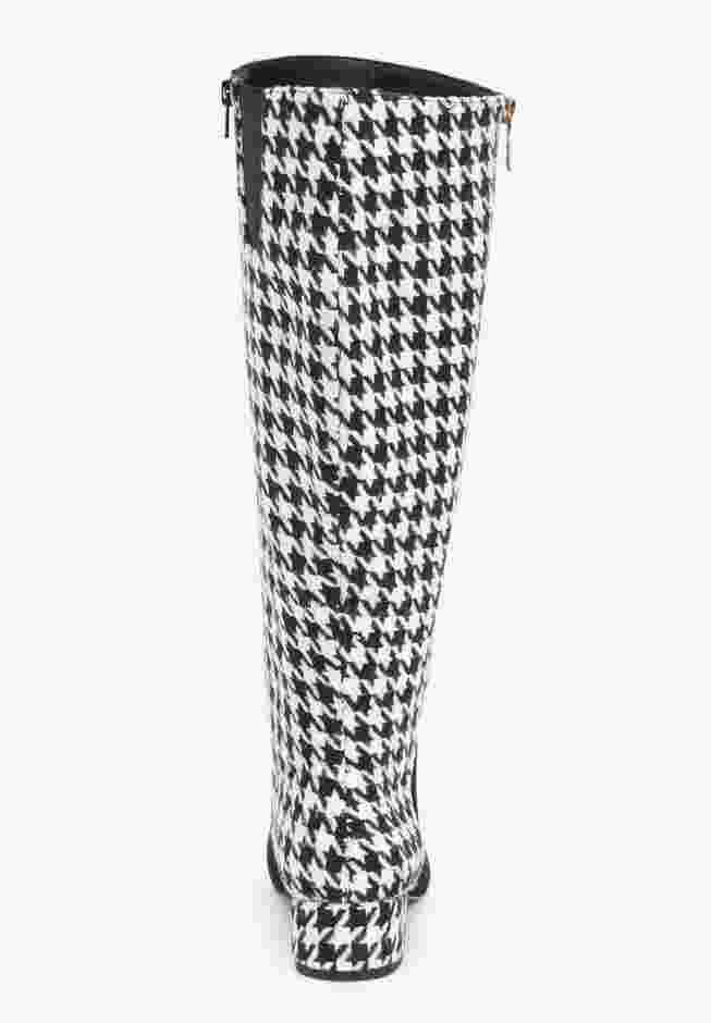 The Emerald Tall Wide Calf Boot By Comfortview image number 1